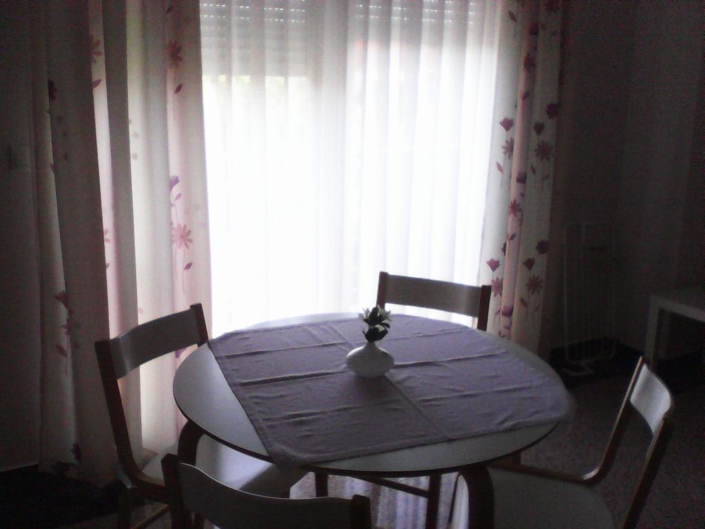 Apartmani Bepo スベティ・フィリップ・イ・ヤコブ 部屋 写真